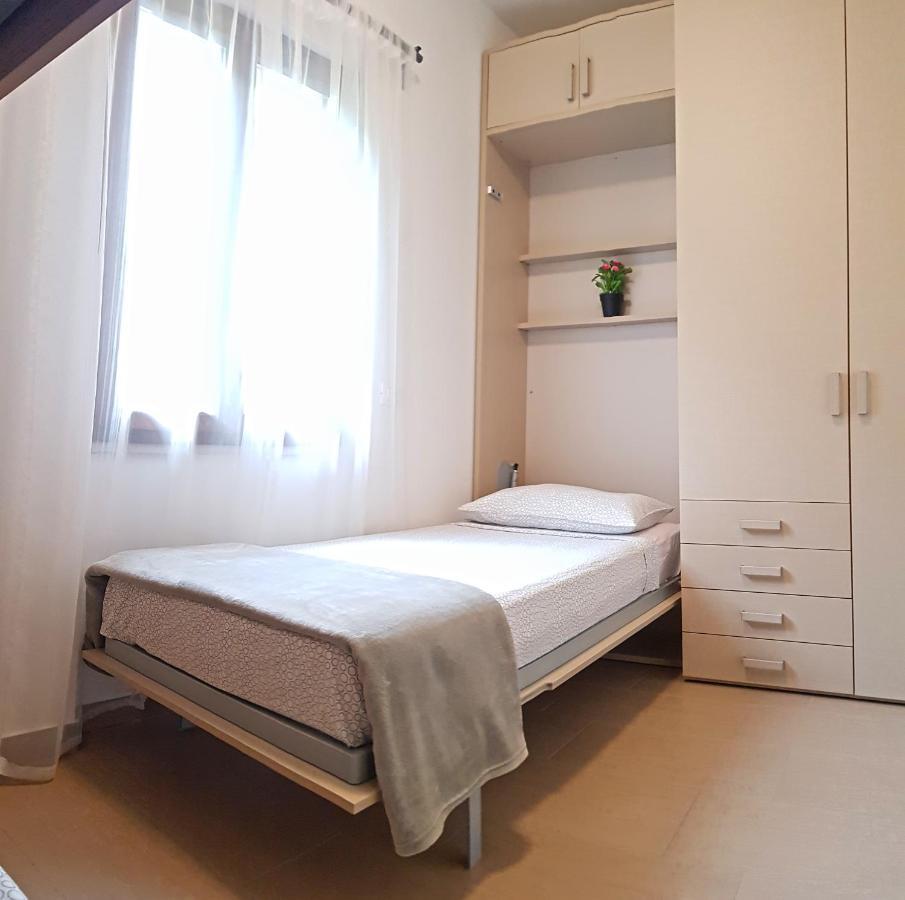 Casa Gina Garden And View By Gardadomusmea Holiday home